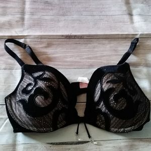 36 C Victoria Secret Velvet and lace Push up